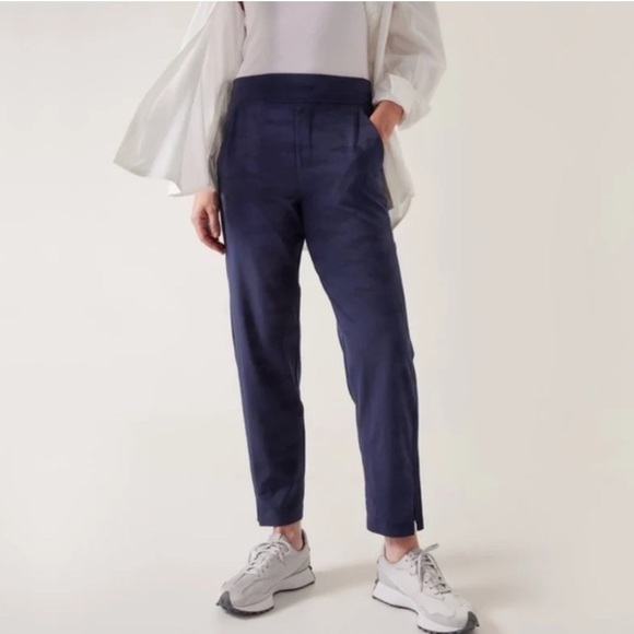 Athleta Navy Camo Brooklyn Ankle Pant - Picture 15 of 16